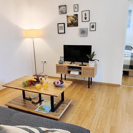 Apartments Pavao 1402 Pola Esterno foto