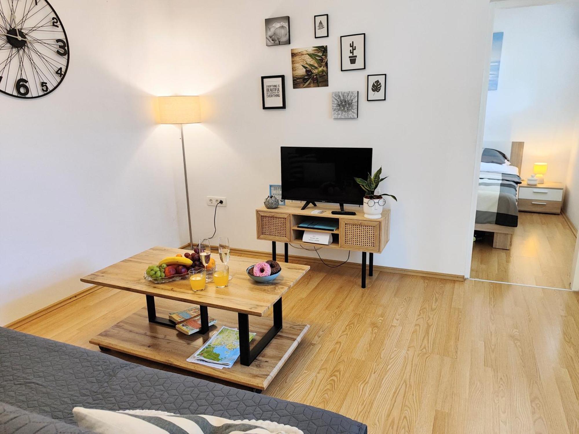 Apartments Pavao 1402 Pola Esterno foto